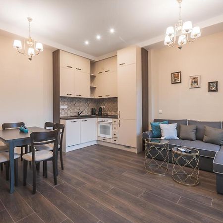 1001 Nights - 2Bd Luxury Apartment In Central Sofya Dış mekan fotoğraf