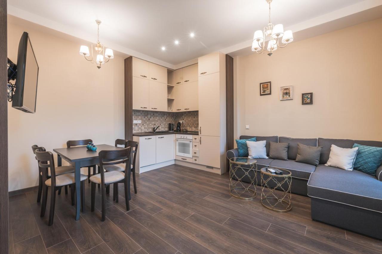 1001 Nights - 2Bd Luxury Apartment In Central Sofya Dış mekan fotoğraf