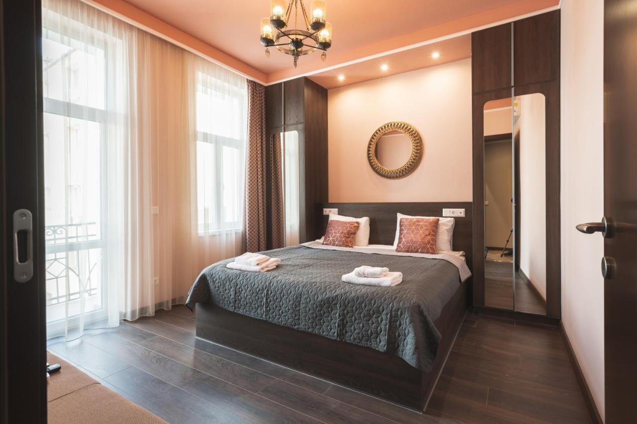1001 Nights - 2Bd Luxury Apartment In Central Sofya Dış mekan fotoğraf